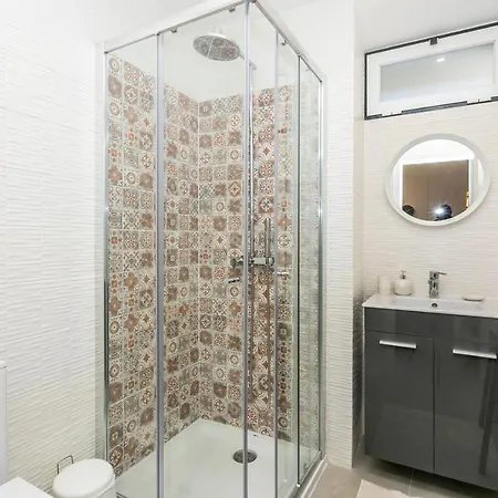 아파트 Chic 2br In Historic Alfama | Heart Of Culture By Lisbeyond *