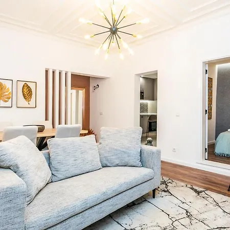 Lively 2-bedroom In Iconic Alfama By Lisbeyond Apartman