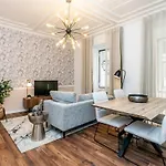 Lively 2-bedroom In Iconic Alfama By Lisbeyond Lisboa